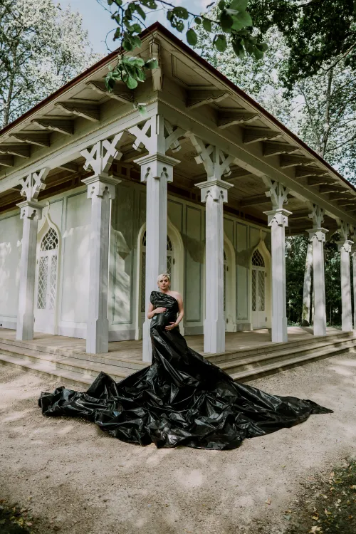 Model: Anna Zariņa; Foto: Anastasija Krilova; S﻿tyle: Uljana Iljina